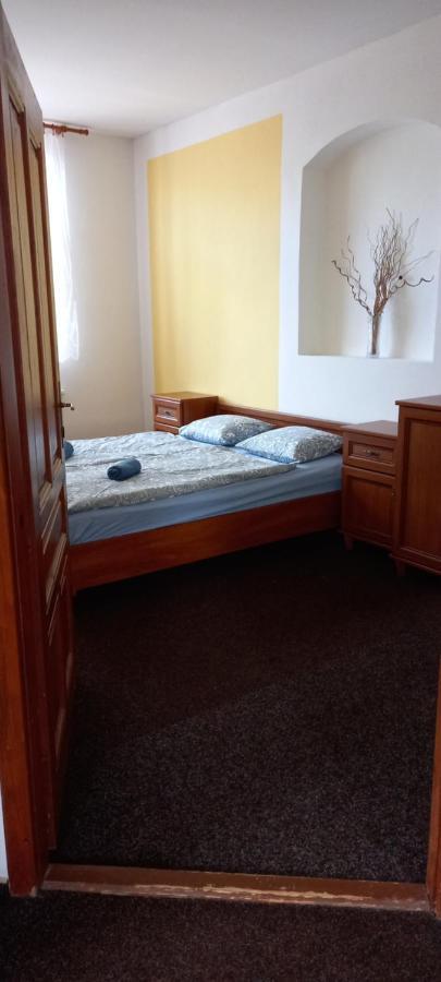 Penzion U Skoly Staré Město Exterior foto